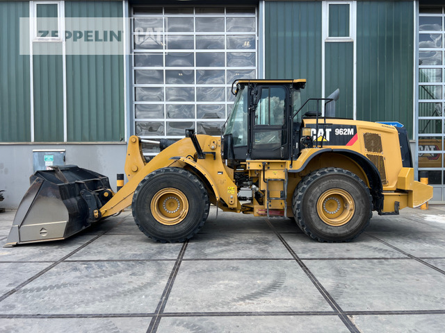 Cat 962M - Wheel loader: picture 2 Cat 962M - Wheel loader: picture 2
