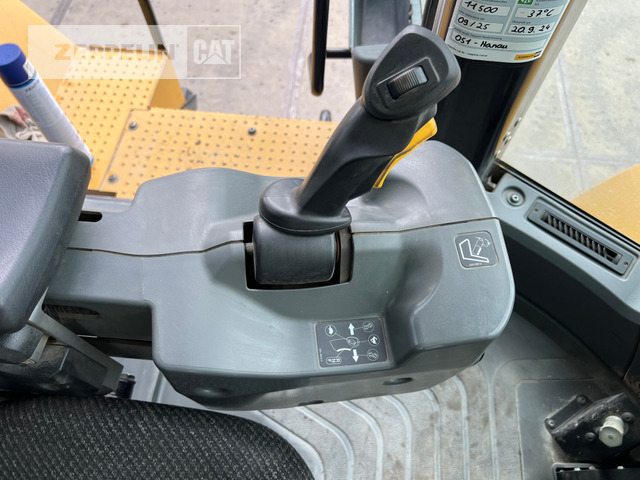 Wheel loader Cat 962M: picture 27 Wheel loader Cat 962M: picture 27