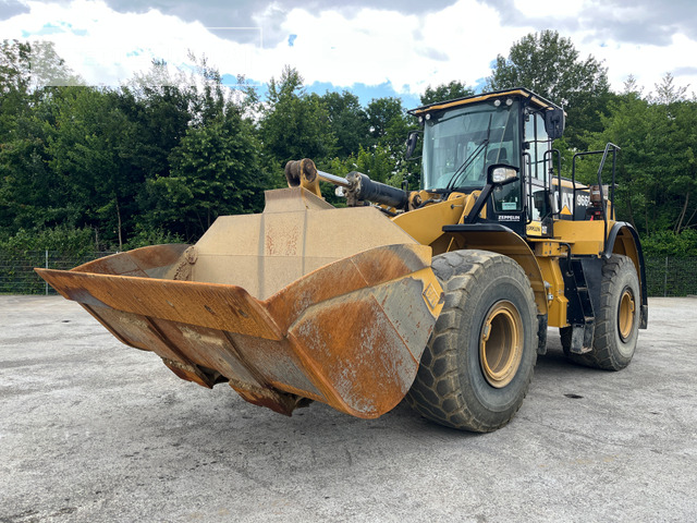 Cat 966M - Wheel loader: picture 1 Cat 966M - Wheel loader: picture 1