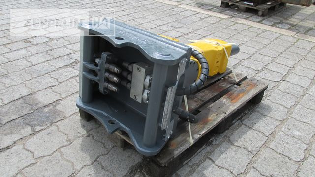 Epiroc SB552 - Hydraulic hammer for Construction machinery: picture 3 Epiroc SB552 - Hydraulic hammer for Construction machinery: picture 3