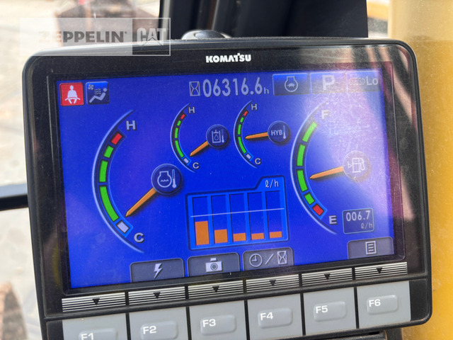 Crawler excavator Komatsu HB215LC-2: picture 13