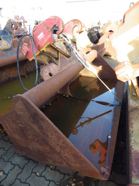 Komponenten Prim.-Prod Komponent - Excavator bucket: picture 2 Komponenten Prim.-Prod Komponent - Excavator bucket: picture 2