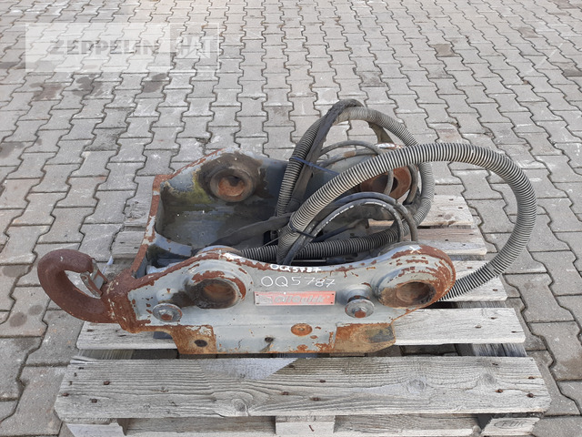 Oilquick Deutschland GmbH OQ70/55 - Quick coupler for Construction machinery: picture 2 Oilquick Deutschland GmbH OQ70/55 - Quick coupler for Construction machinery: picture 2