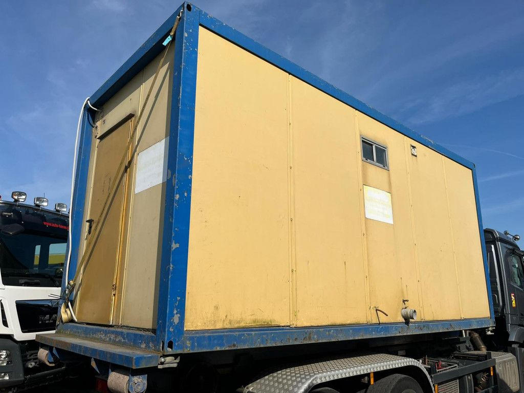 - Hook lift truck: picture 2 - Hook lift truck: picture 2