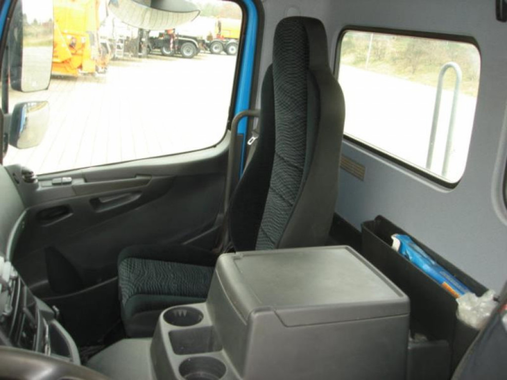 MERCEDES-BENZ Atego 1524 K Absetzkipper TOP +Funkfernbed. - Skip loader truck: picture 5 MERCEDES-BENZ Atego 1524 K Absetzkipper TOP +Funkfernbed. - Skip loader truck: picture 5
