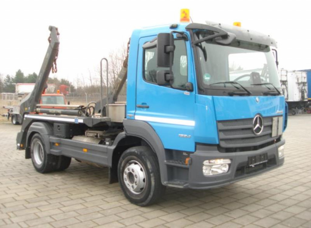 MERCEDES-BENZ Mercedes-Benz Atego Absetzkipper 1524 K TOP +Funkfernbed. - Skip loader truck: picture 2 MERCEDES-BENZ Mercedes-Benz Atego Absetzkipper 1524 K TOP +Funkfernbed. - Skip loader truck: picture 2