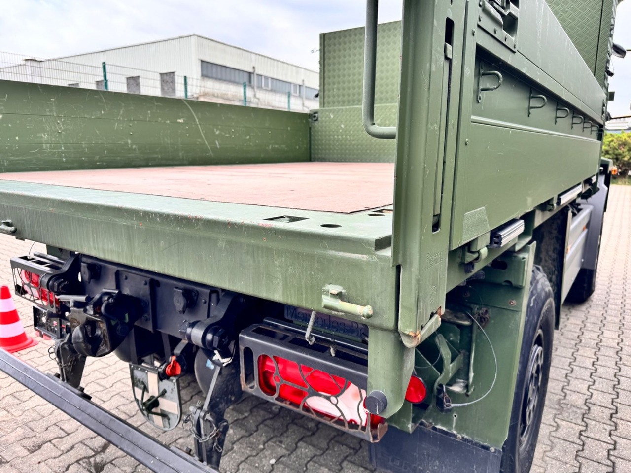 Mercedes-Benz 1018 Atego 4x4 Allrad   Camper Expedition - Container transporter/ Swap body truck: picture 5 Mercedes-Benz 1018 Atego 4x4 Allrad   Camper Expedition - Container transporter/ Swap body truck: picture 5