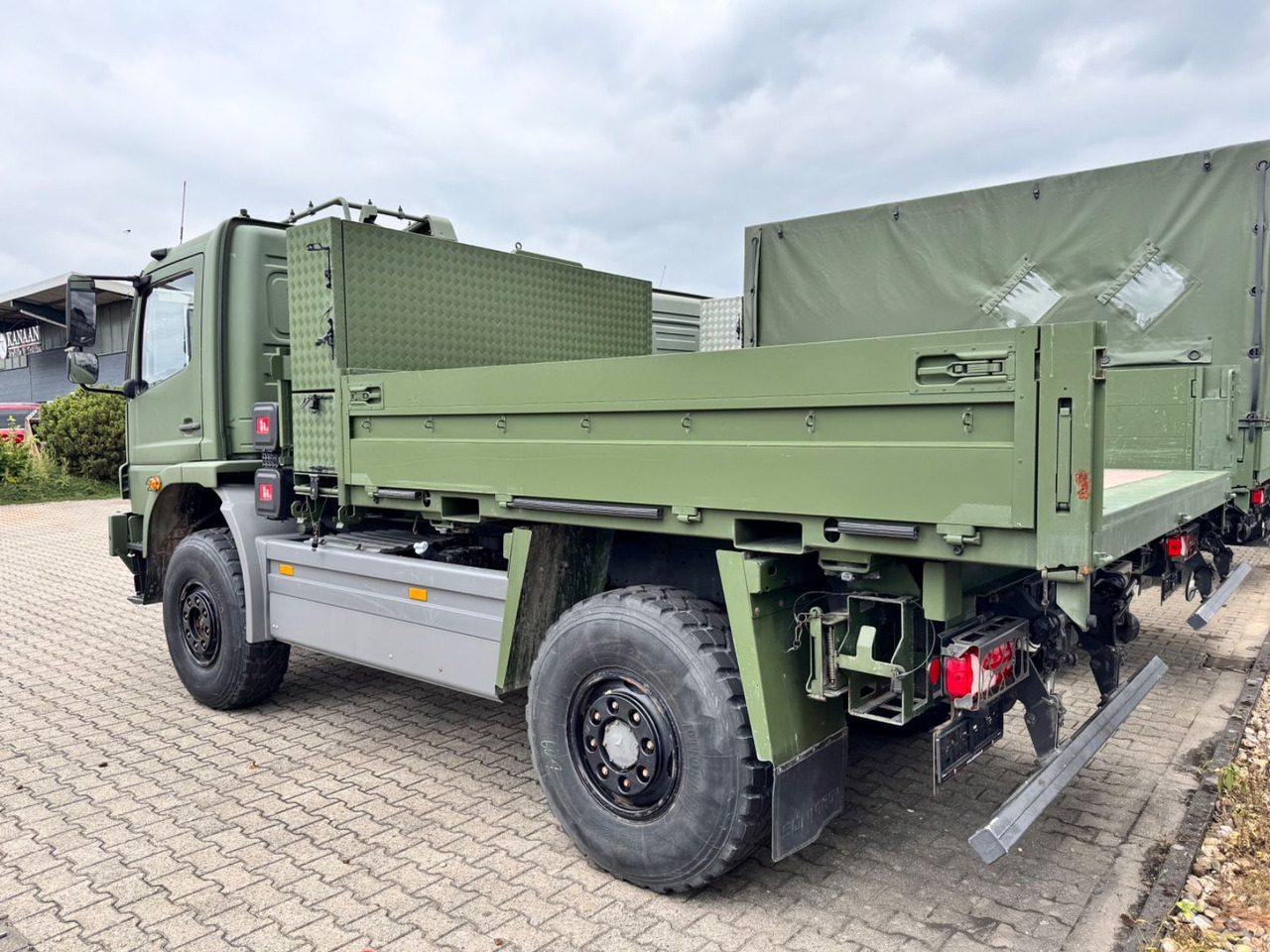 Mercedes-Benz 1018 Atego 4x4 Allrad Camper - Flatbed van: picture 3 Mercedes-Benz 1018 Atego 4x4 Allrad Camper - Flatbed van: picture 3