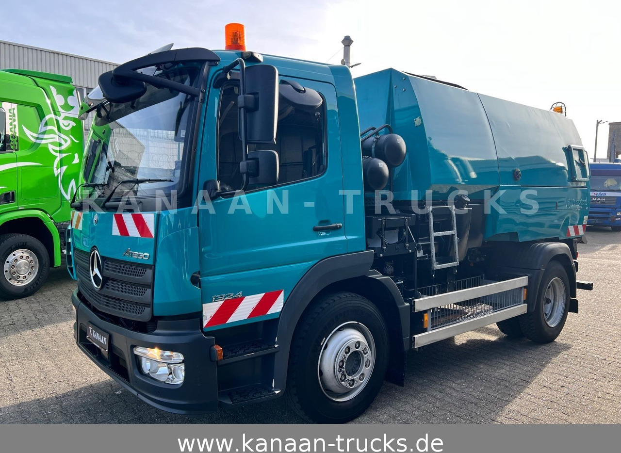 Mercedes-Benz 1324 Atego Johnston VT652 120TKM Euro6b - Road sweeper: picture 2 Mercedes-Benz 1324 Atego Johnston VT652 120TKM Euro6b - Road sweeper: picture 2