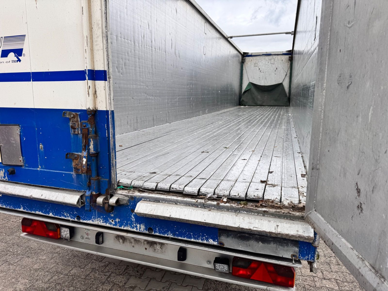 Stas S300 ZX Walkingfloor 3 x Vorhanden TÜV NEU - Walking floor semi-trailer: picture 5 Stas S300 ZX Walkingfloor 3 x Vorhanden TÜV NEU - Walking floor semi-trailer: picture 5