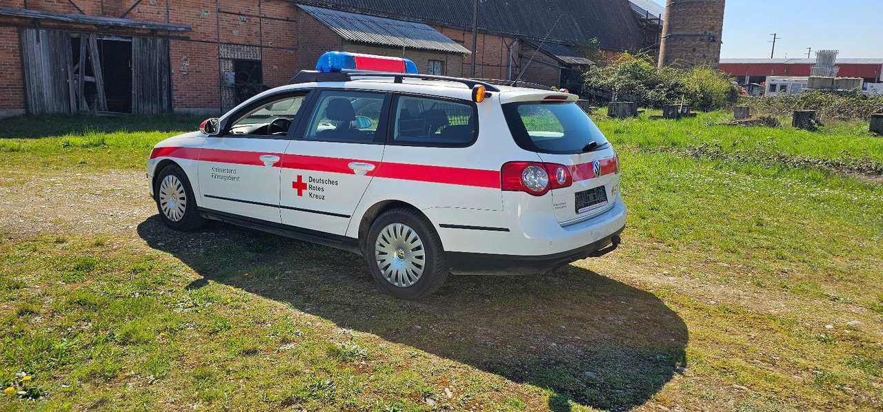 Volkswagen Allrad Feuerwehr Kommandowagen HVO KDOW ELW - Sedan: picture 3 Volkswagen Allrad Feuerwehr Kommandowagen HVO KDOW ELW - Sedan: picture 3