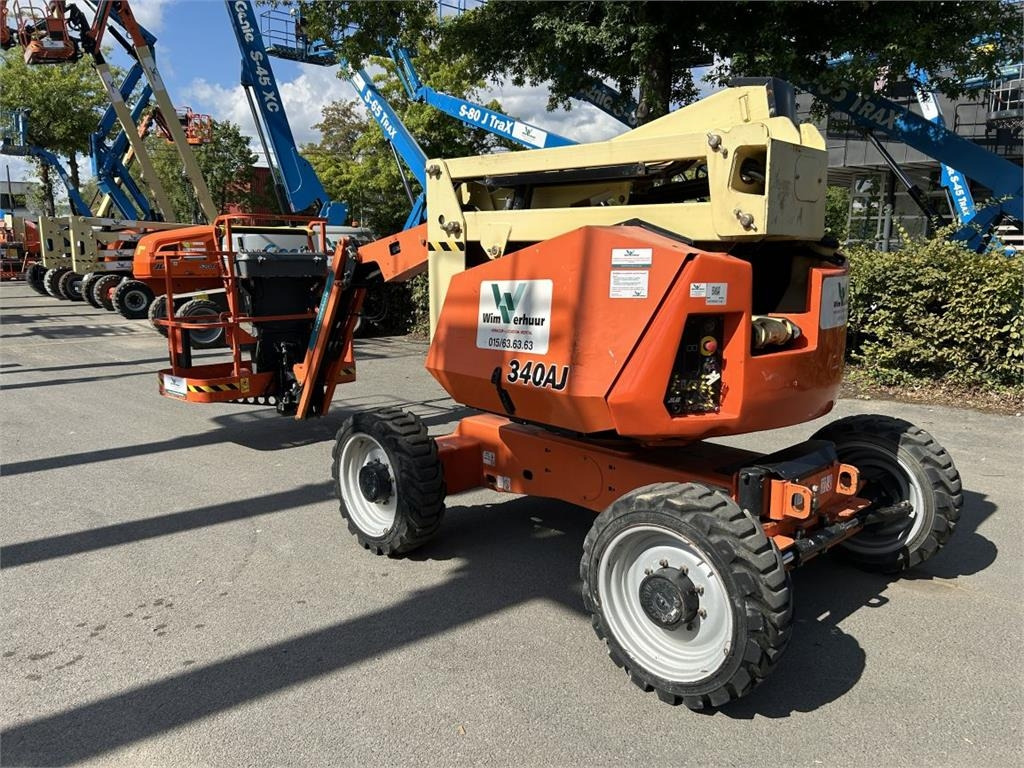JLG 340AJ (4566)  - Articulated boom: picture 3 JLG 340AJ (4566)  - Articulated boom: picture 3