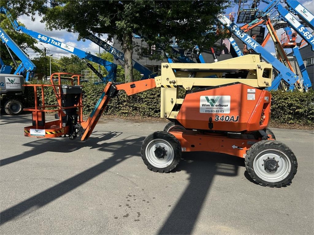 JLG 340AJ (4566)  - Articulated boom: picture 2 JLG 340AJ (4566)  - Articulated boom: picture 2