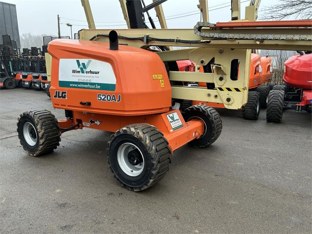 JLG 520AJ (2633)  - Articulated boom: picture 2 JLG 520AJ (2633)  - Articulated boom: picture 2