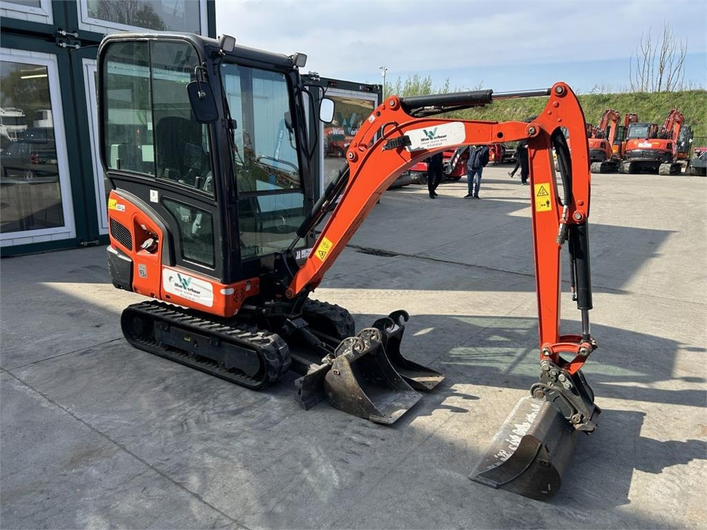 Kubota KX019-4 (8684)  - Mini excavator: picture 2 Kubota KX019-4 (8684)  - Mini excavator: picture 2