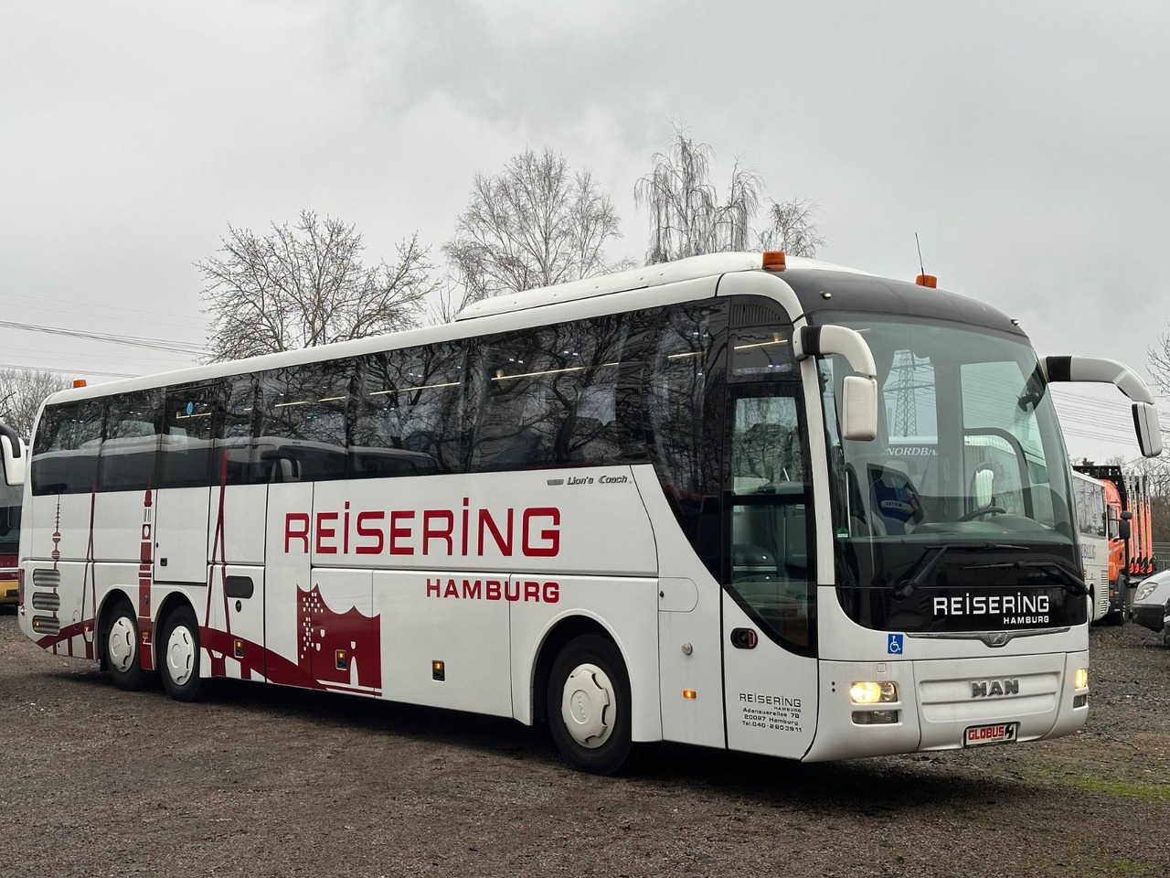 MAN R08 Lions Coach L (wenig Km*Behinderten gerecht) MAN R08 Lions Coach L (wenig Km*Behinderten gerecht) - Coach: picture 2 MAN R08 Lions Coach L (wenig Km*Behinderten gerecht) MAN R08 Lions Coach L (wenig Km*Behinderten gerecht) - Coach: picture 2