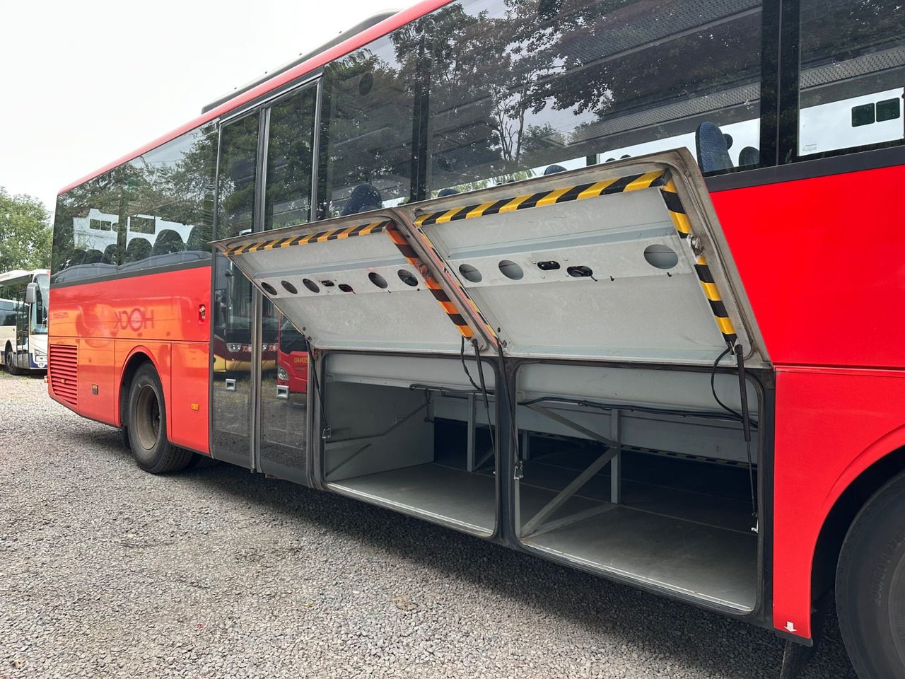 Suburban bus Mercedes-Benz O550 Integro (56 Sitze*Klima*Schalt): picture 13 Suburban bus Mercedes-Benz O550 Integro (56 Sitze*Klima*Schalt): picture 13