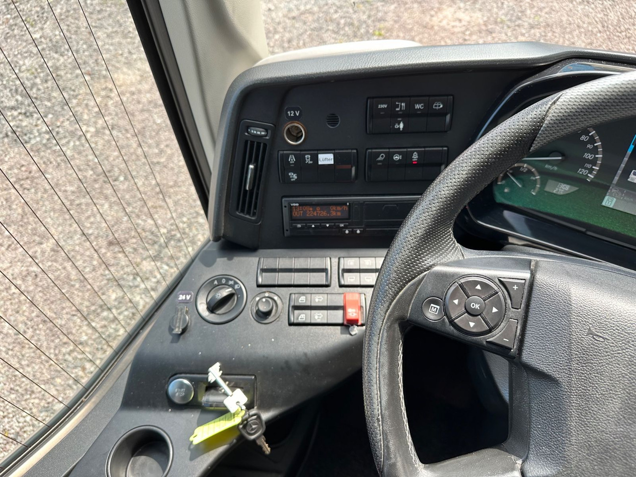 Coach Mercedes-Benz Tourismo E 15 RHD (wenig Km*TOP*DE): picture 17 Coach Mercedes-Benz Tourismo E 15 RHD (wenig Km*TOP*DE): picture 17