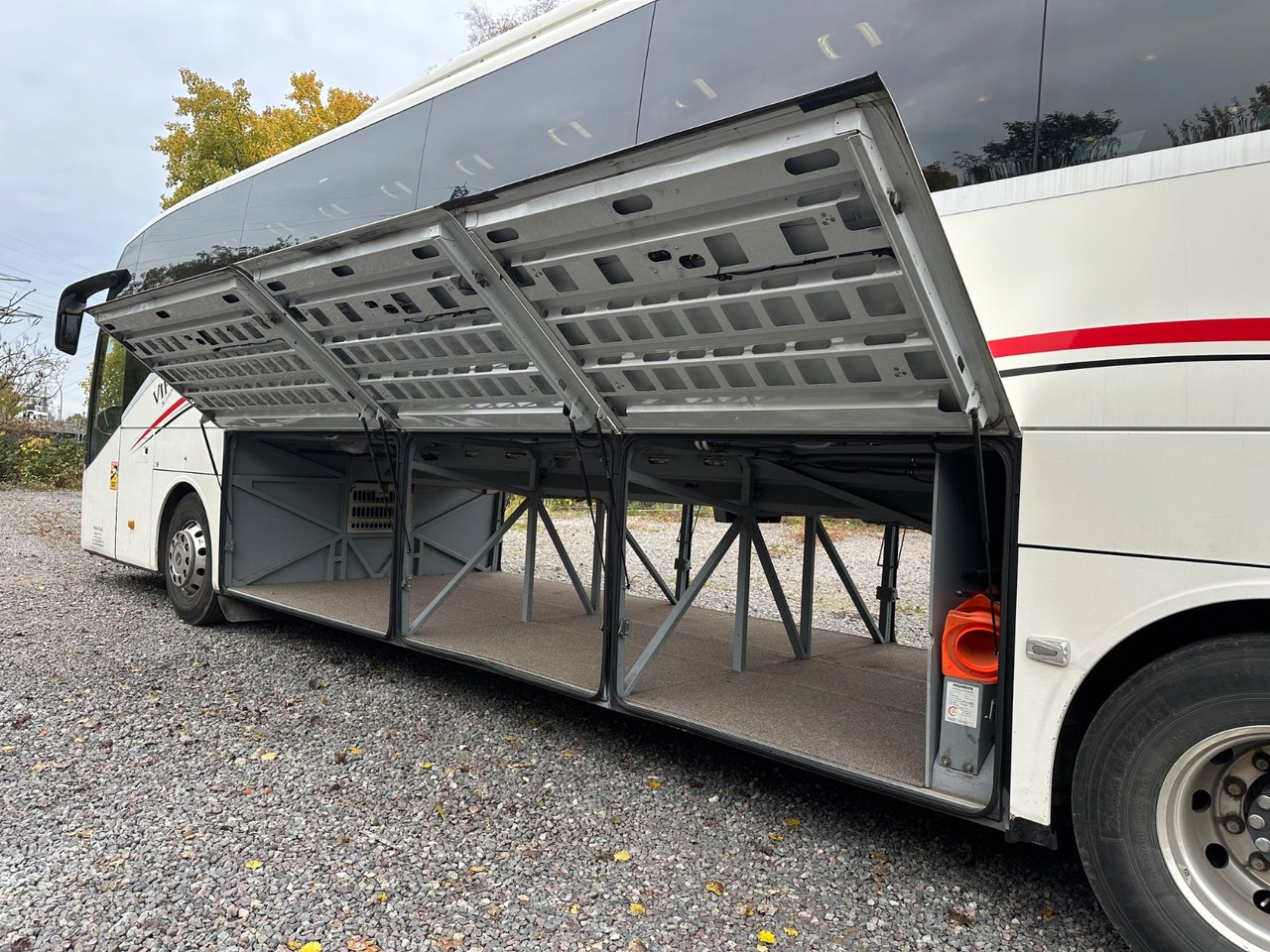 Setra S 516 HD/2A (Heck WC+Küche*DE-Bus) - Coach: picture 4 Setra S 516 HD/2A (Heck WC+Küche*DE-Bus) - Coach: picture 4