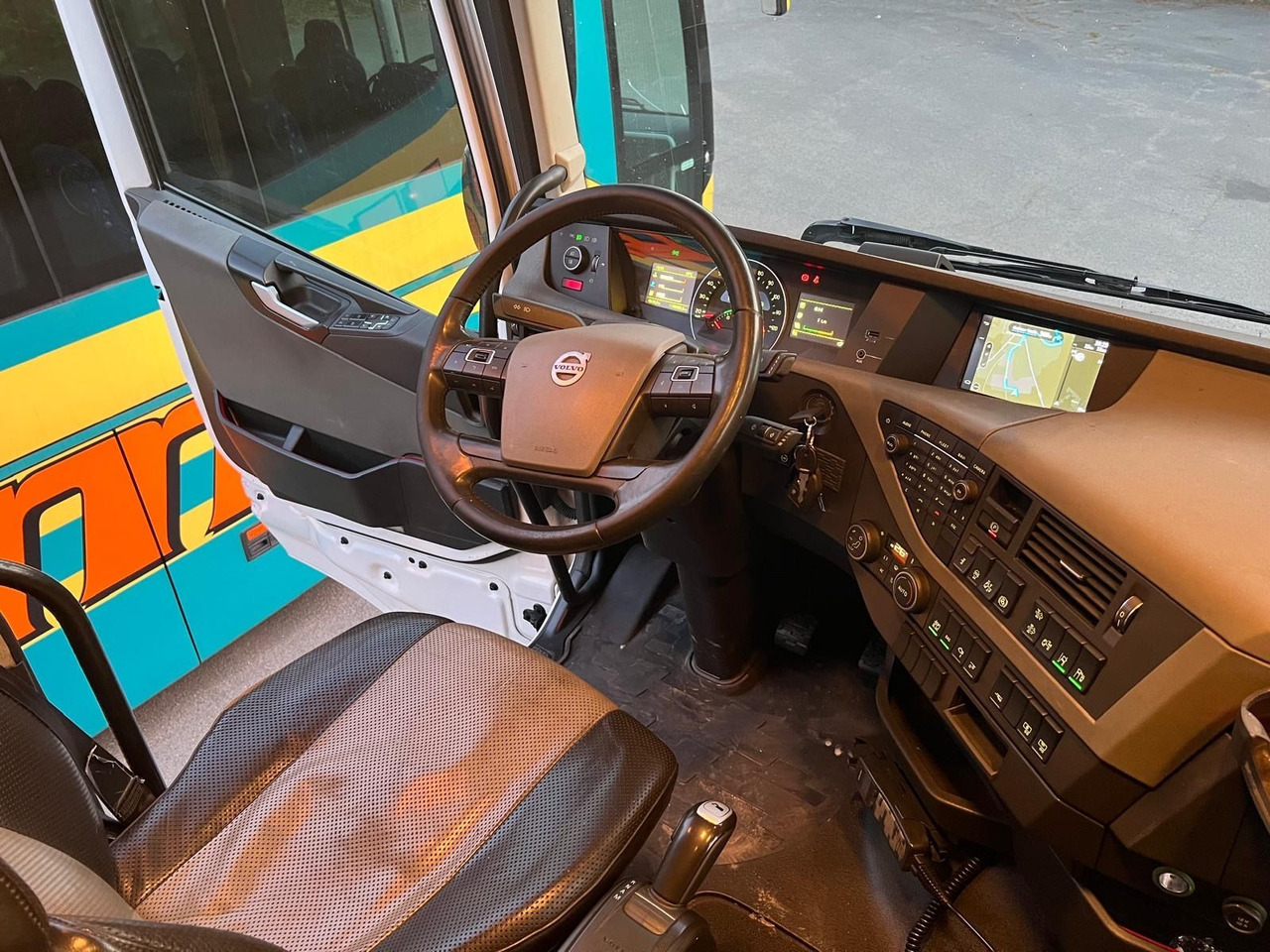 Volvo FH 460 Klima*4x2*Retarder - Tractor unit: picture 3 Volvo FH 460 Klima*4x2*Retarder - Tractor unit: picture 3