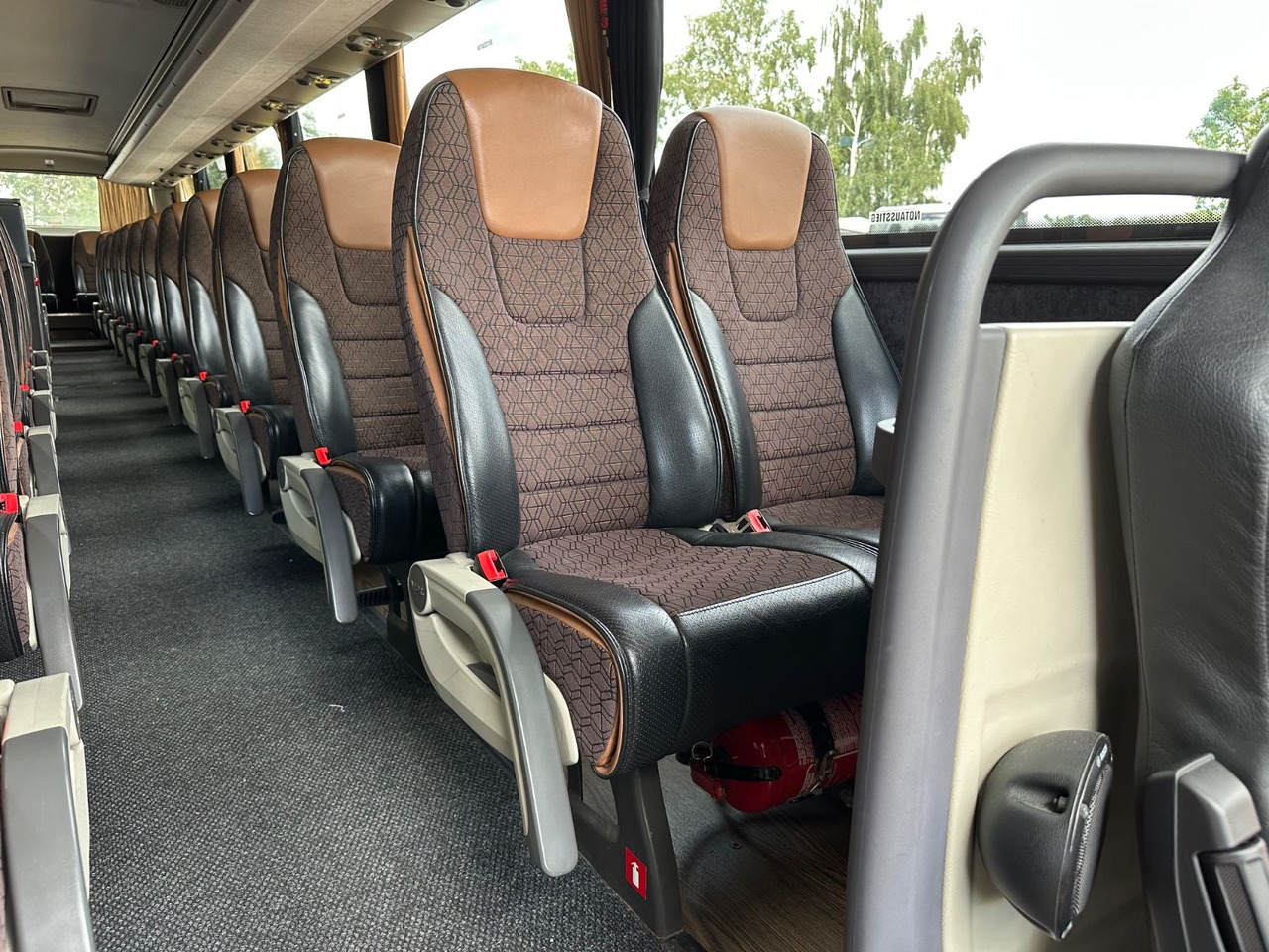VDL Futura FHD 2 (TOP*DE*Reise) 515/ O350 - Coach: picture 5 VDL Futura FHD 2 (TOP*DE*Reise) 515/ O350 - Coach: picture 5