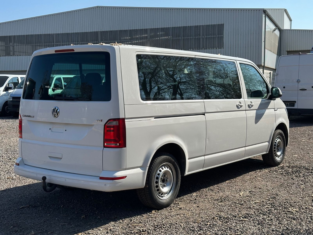 Volkswagen T6 Caravelle (Klima Vorne + Hinten) - Passenger van: picture 2 Volkswagen T6 Caravelle (Klima Vorne + Hinten) - Passenger van: picture 2